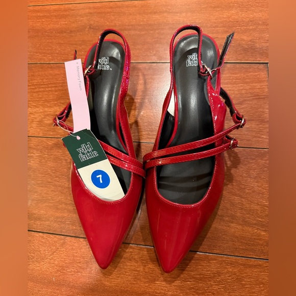NWT Women's Sasha Buckle Slingback Kitten Heels - Wild Fable Red 7 - Picture 9 of 10